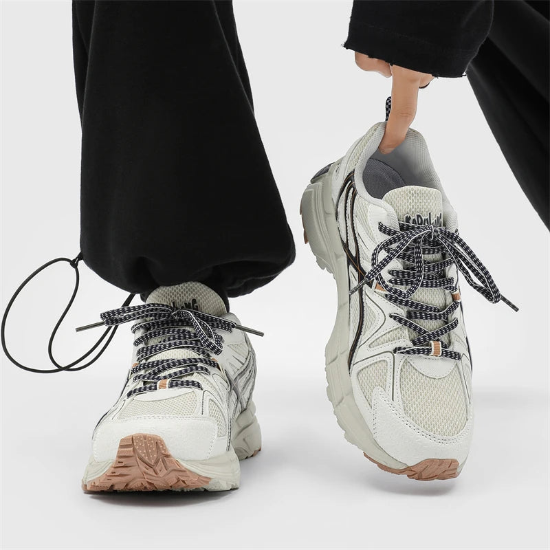 Zapatillas Retro para Correr Hombre y Mujer – Estilo 2025